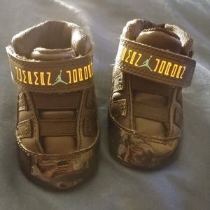 Baby shoes